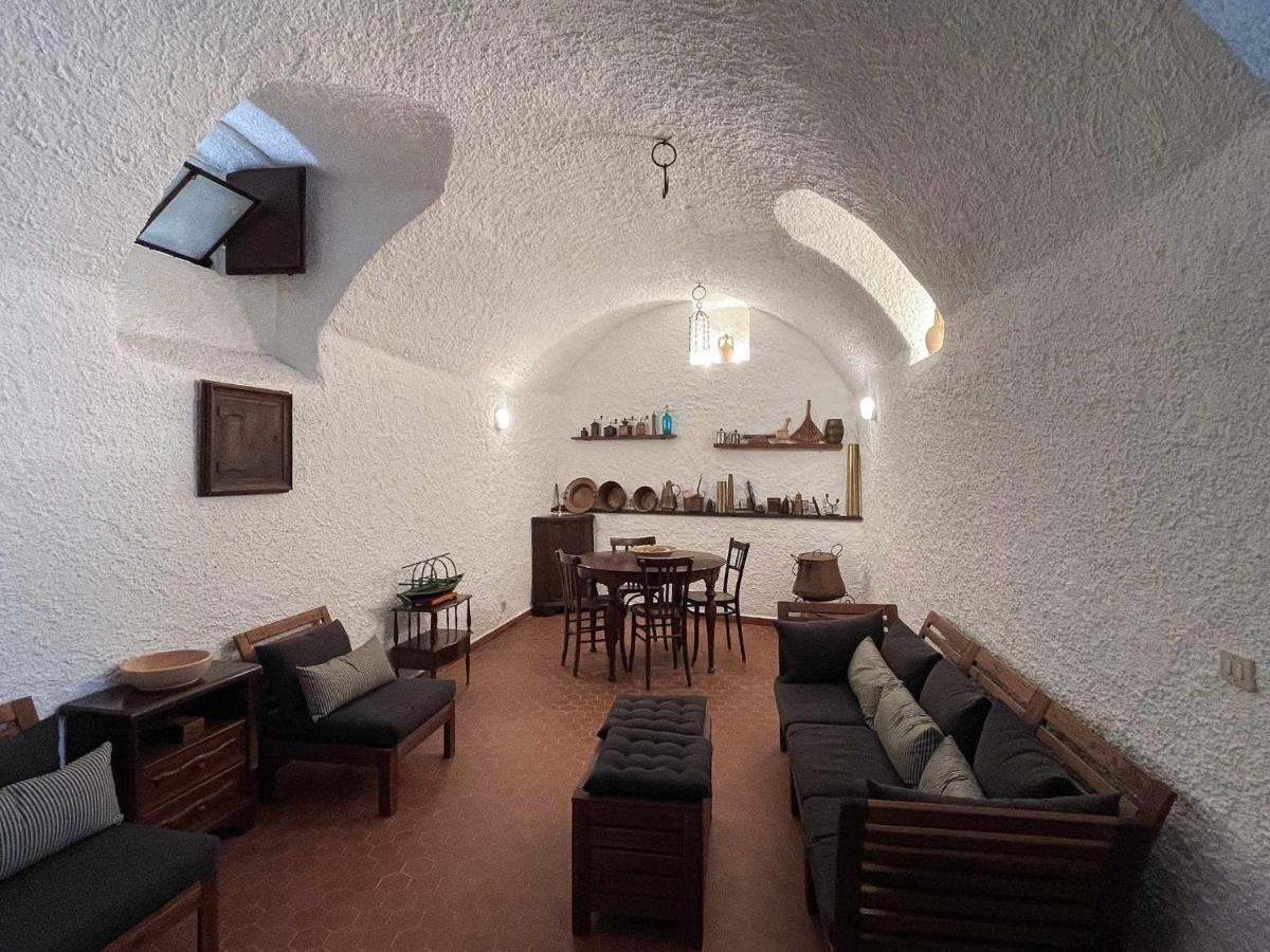 Il Convento Ancient Apartment With Private Garden Белладжо Экстерьер фото